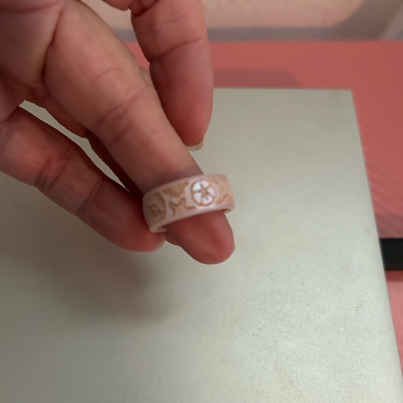 Women's Pink Silicone Ring - Coastal Collection -  Size 6 - Picture 3 of 3